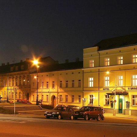 Corner Hotel U Divadla*** - Зноймо Экстерьер фото